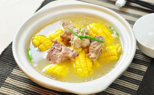 排骨湯怎么做好吃又簡(jiǎn)單(排骨怎么做好吃"玉米排骨湯")