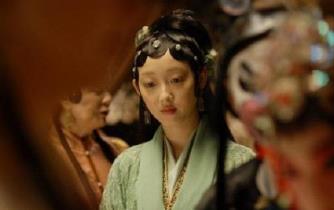 麝月個(gè)人資料簡(jiǎn)介（紅樓夢(mèng)中的一個(gè)人物,賈寶玉身邊一等丫鬟）