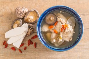 產后孩子持續(xù)高燒怎么辦，有什么危害？