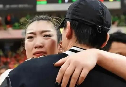 女籃李夢(mèng)的老公是誰(shuí)  女籃李夢(mèng)的現(xiàn)任老公是誰(shuí)簡(jiǎn)介