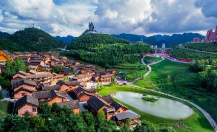 2024年七月份去貴州旅游熱嗎？