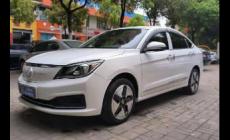 東風e70車鑰匙沒電了怎么啟動？